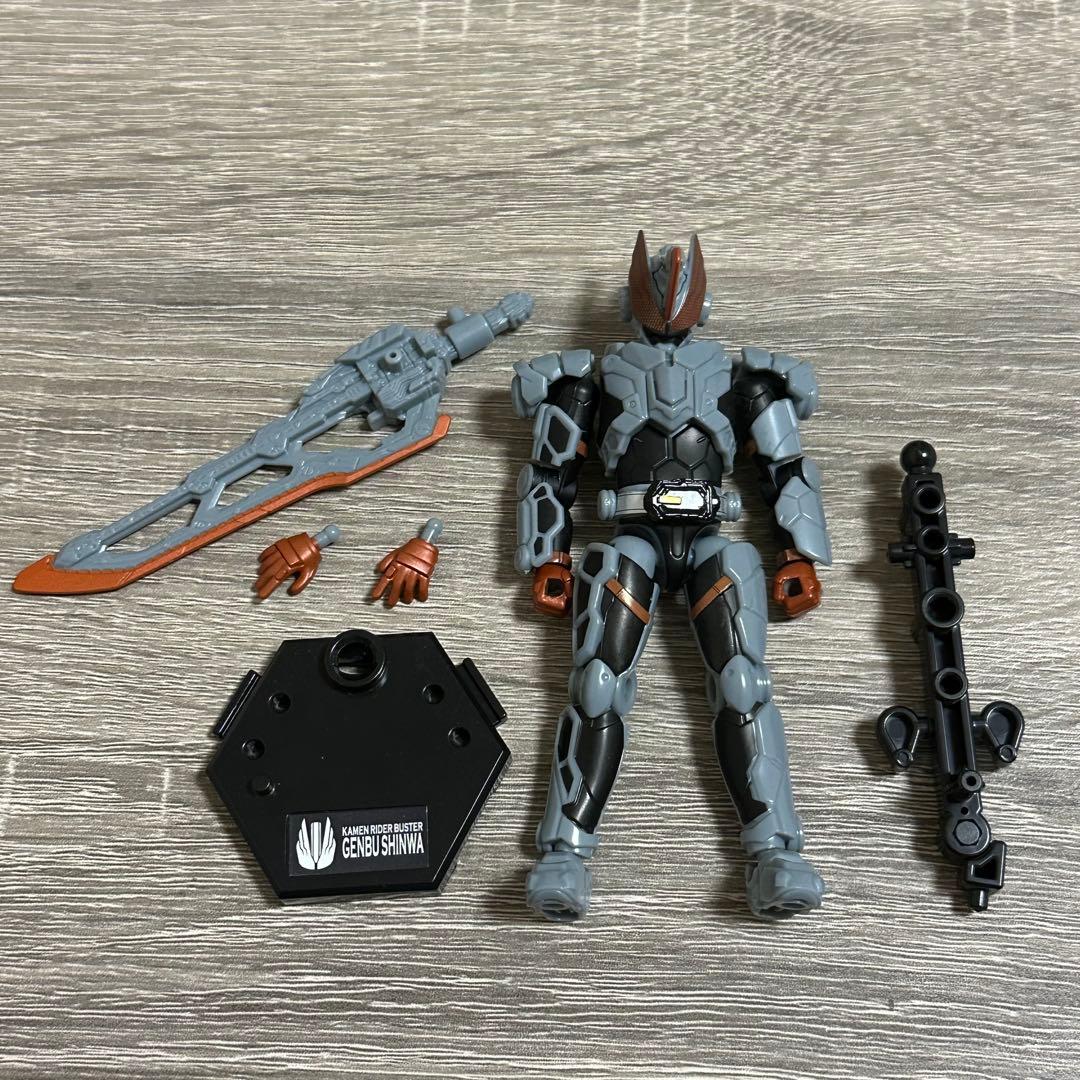 【現状品】装動　仮面ライダーセイバー11体セット