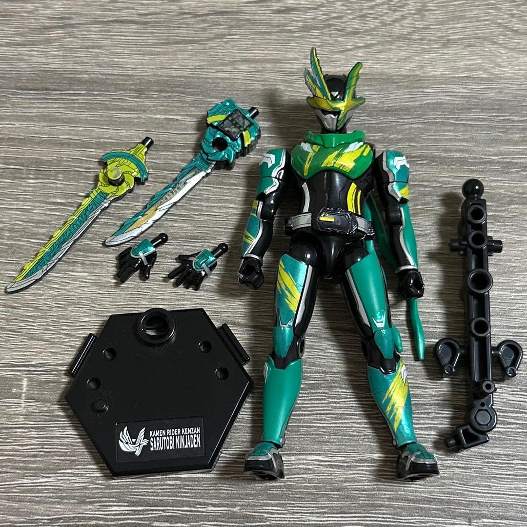 【現状品】装動　仮面ライダーセイバー11体セット
