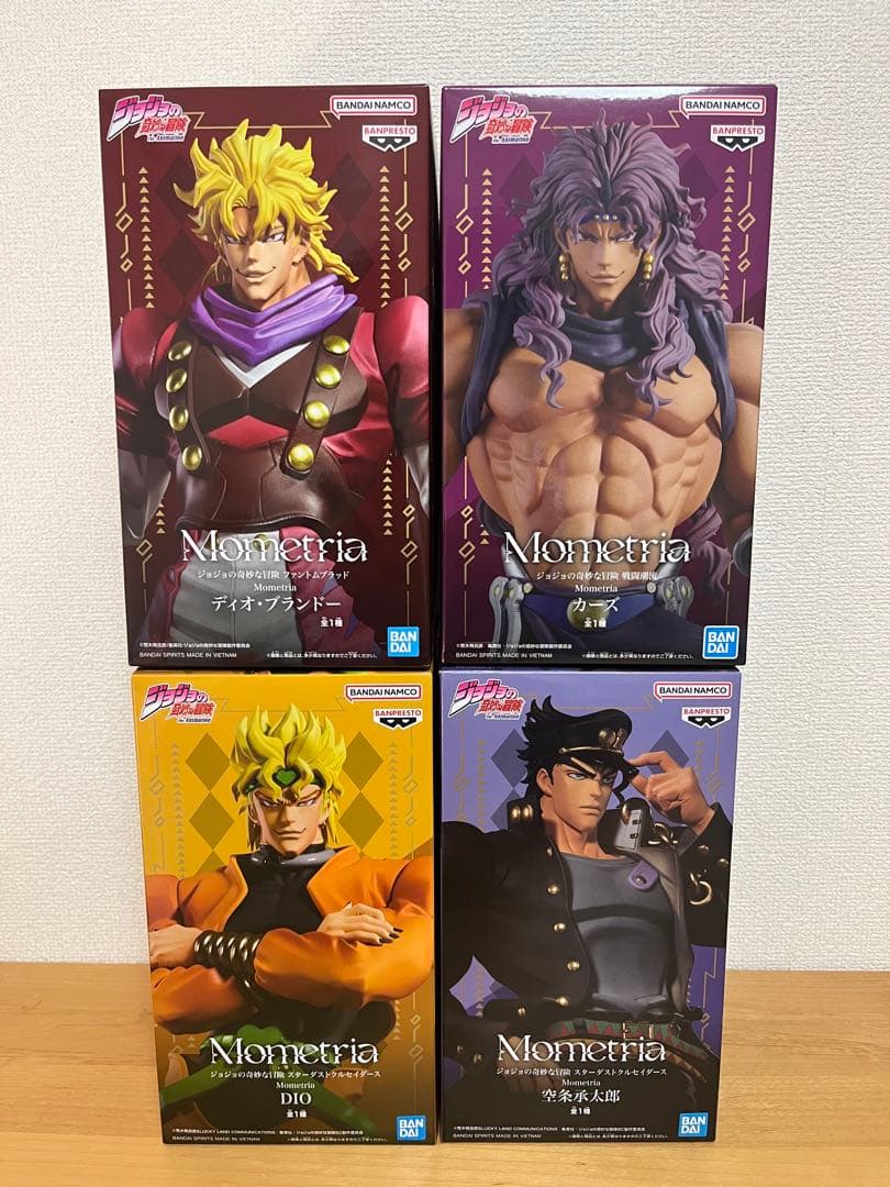 ジョジョの奇妙な冒険 mometria 4点セット
